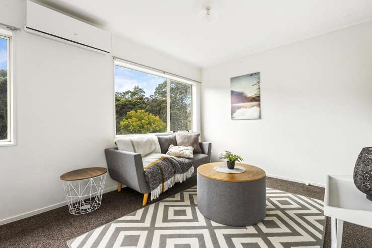 2/66 Spinella Drive Bayview_12