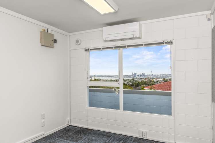 1 Lydia Avenue Northcote_6