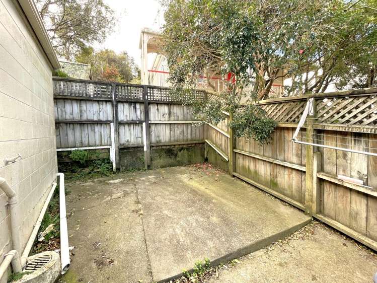 48A (Upstairs) Cleveland Street 1259_5