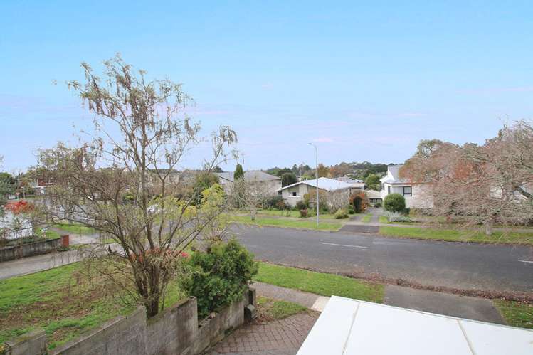 12 Pelorus Street Glenview_17