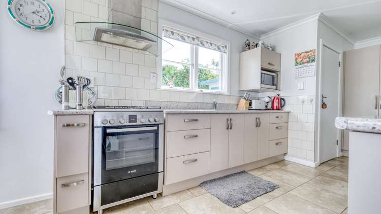 18 Grey Street East Mangonui_9