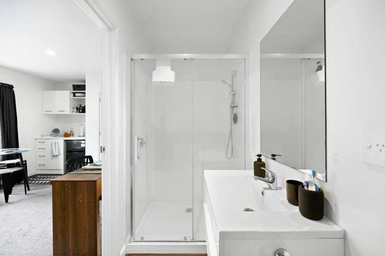 5/5 Edgecumbe Street Whitiora_18