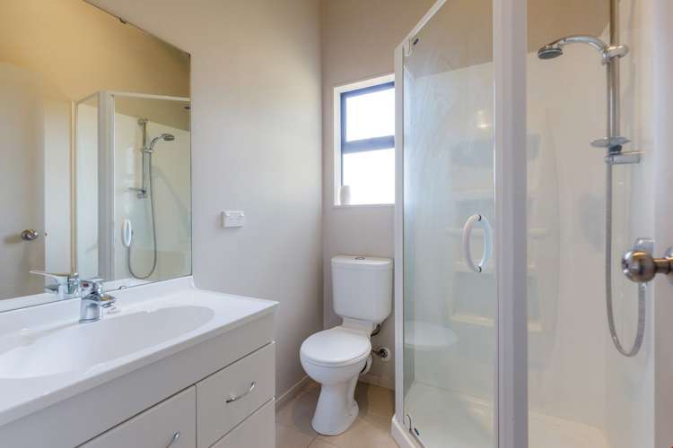 2/32 Waverley Avenue Glenfield_18