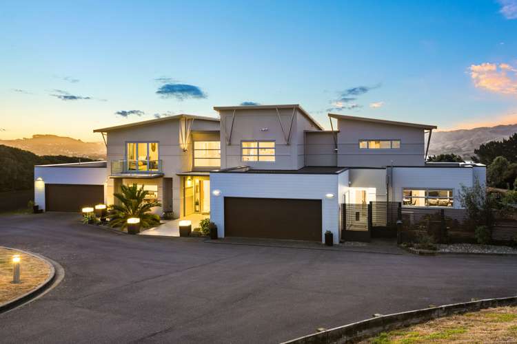 75b Paremata Haywards Road Pauatahanui Porirua City Houses for