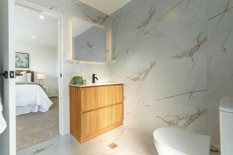 4 Woolley Avenue New Lynn_30