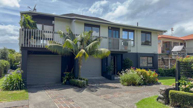 1694 East Coast Road Whakatiwai_16