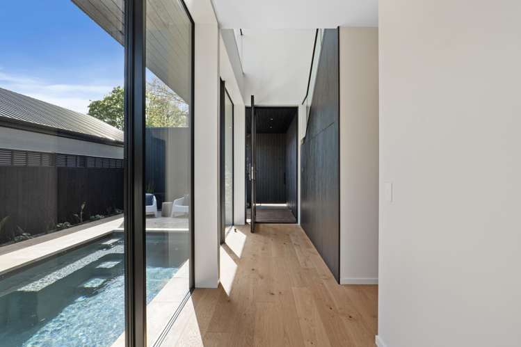 1/36 Tui Street Fendalton_6