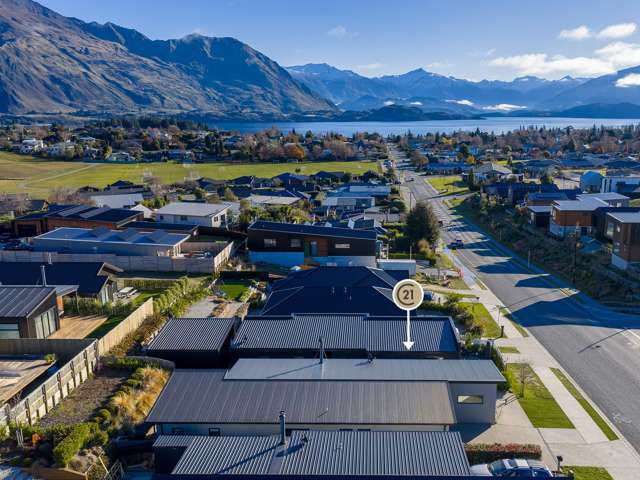 207 Aubrey Road Wanaka_1