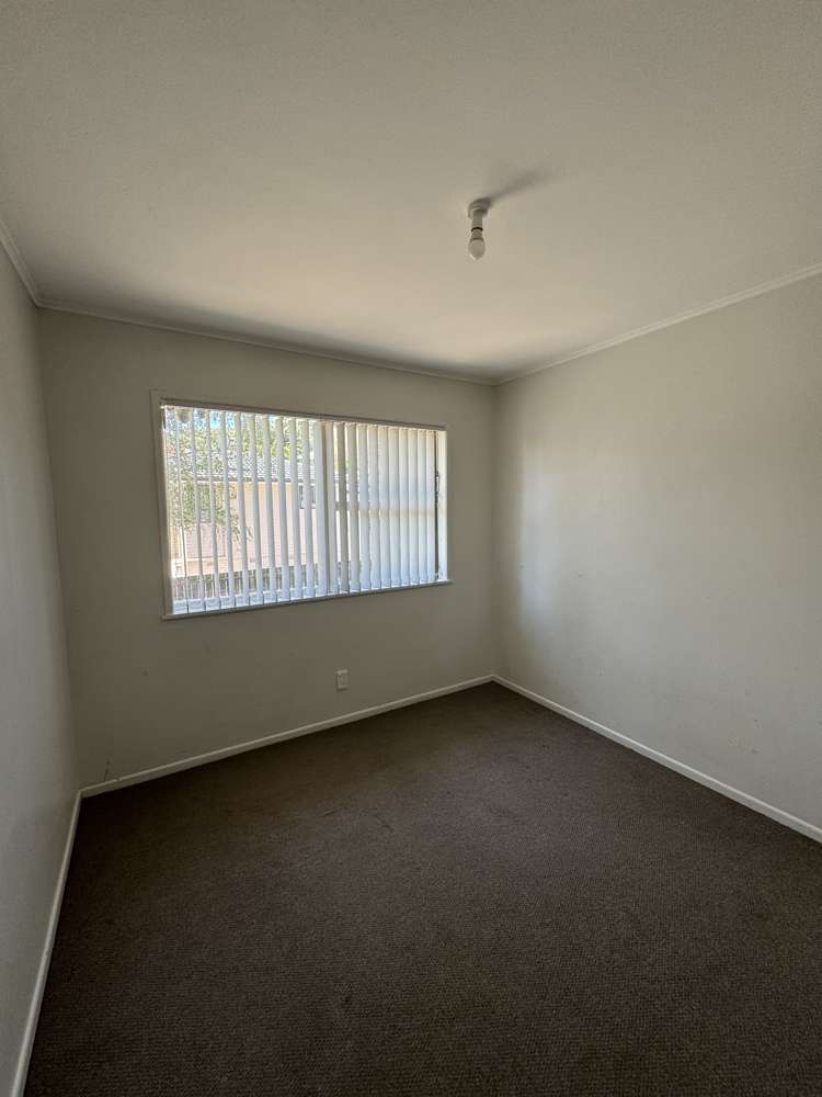 18 Hobart Crescent Wattle Downs_6