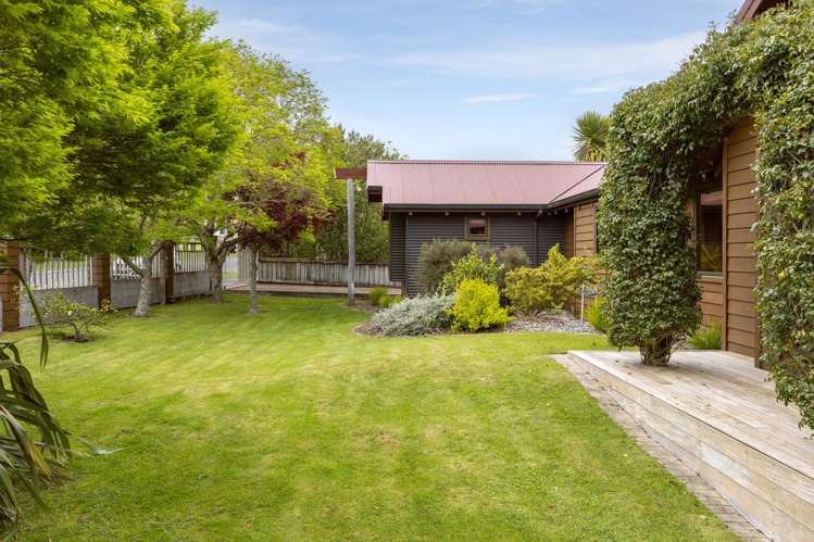 51 Chesham Avenue Waipahihi_31