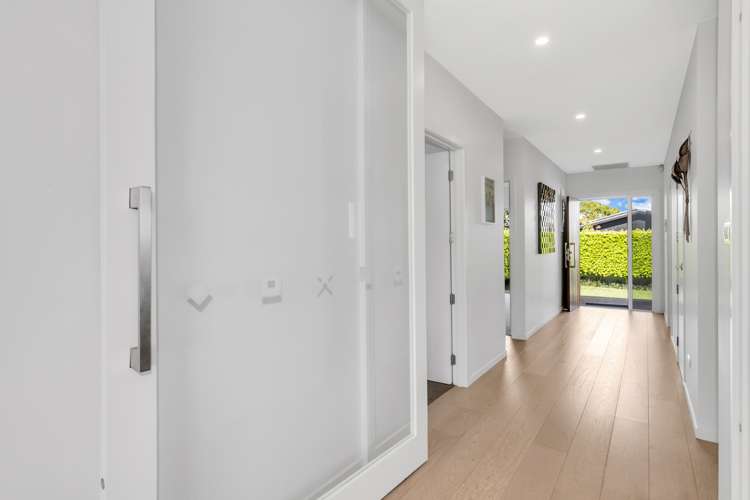 11 Lynch Street Point Chevalier_17