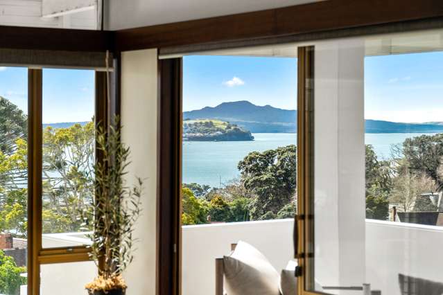 Kiwi fashion guru Keith Matheson sells Parnell penthouse for $2.03m