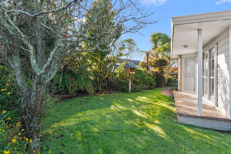 7 Conrad Place Leamington_12