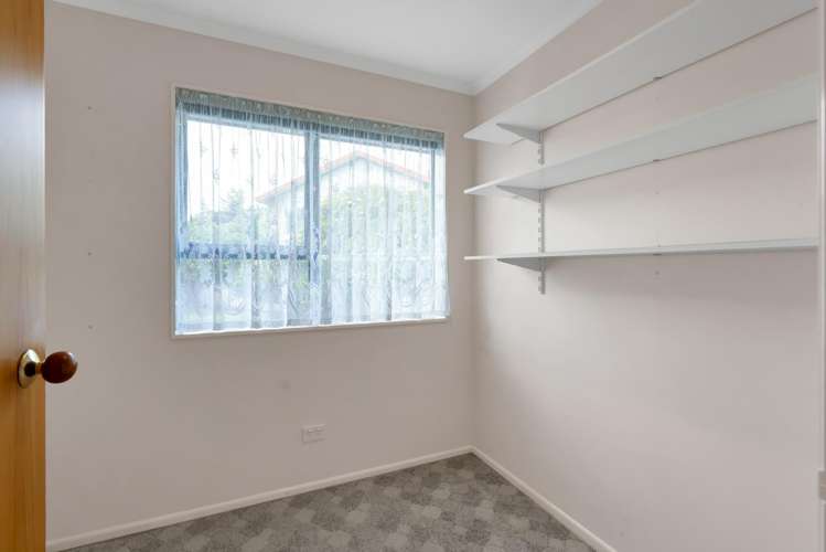 37 Pembroke Road East Stratford_23