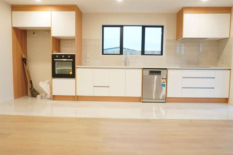 8 Rorotu Avenue Karaka_6