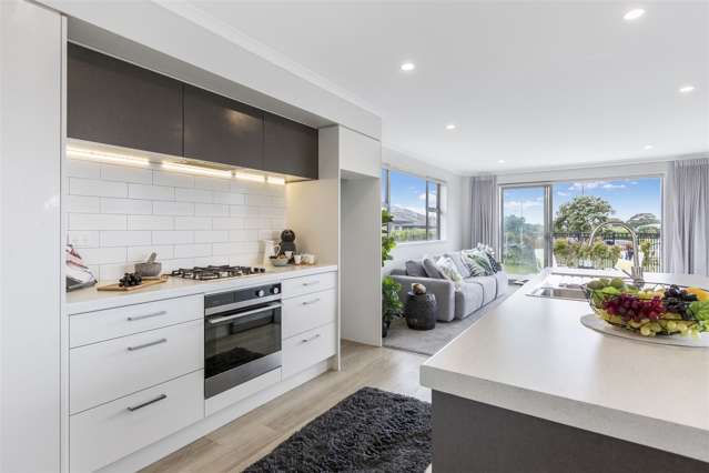 81 West Hoe Road Orewa_3