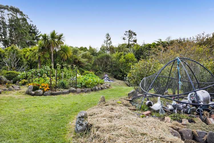 602 Pembroke Road West Stratford_23