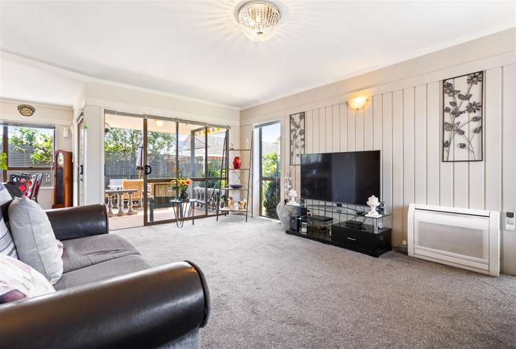 3/133 Parrs Cross Road Glen Eden_4