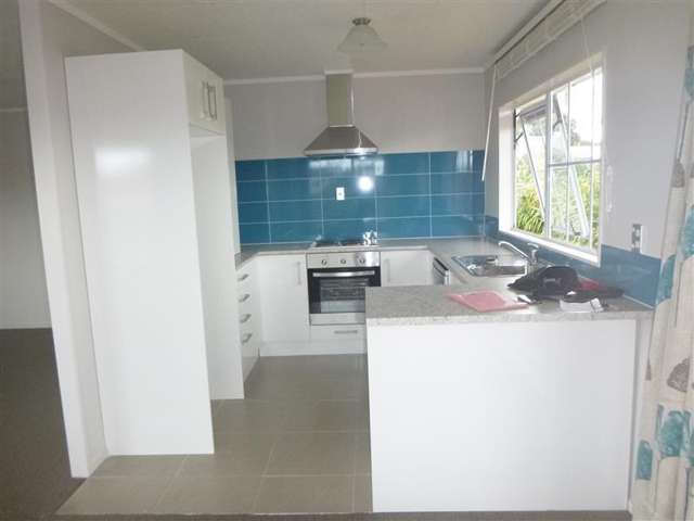 11a Thomas Road Mangere_1