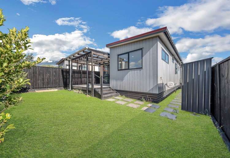 18 Canna Street Totara Park_12