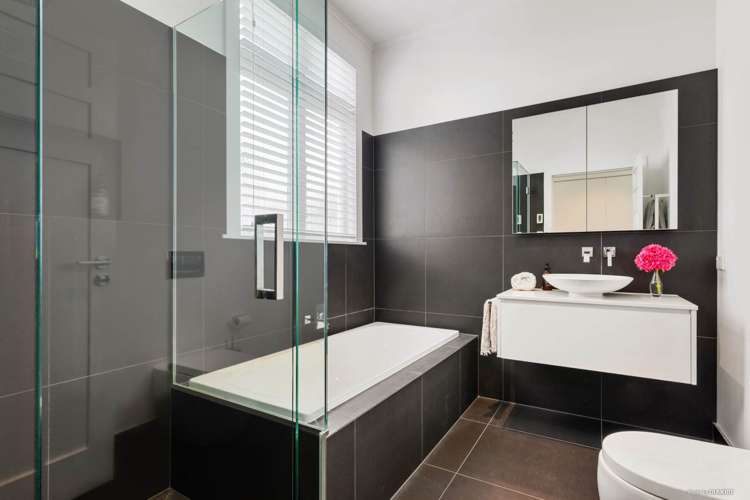 109 West End Road Westmere_14