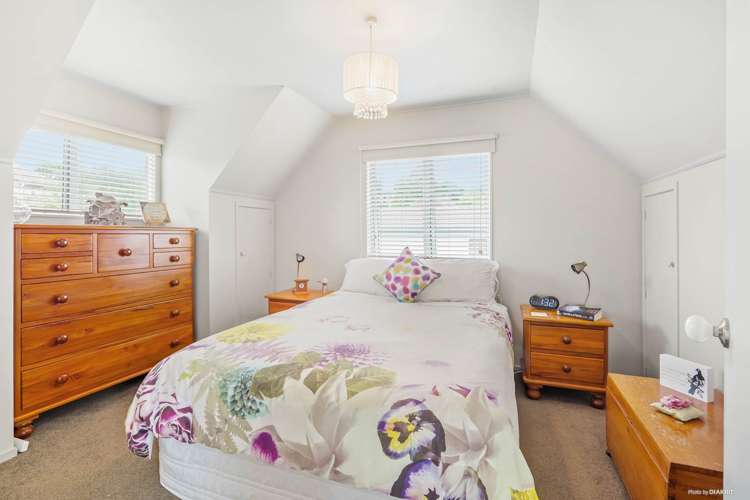 2/116 Bradbury Road Botany Downs_8