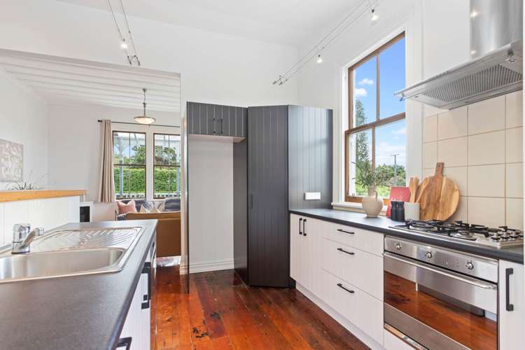 205 Mount Smart Road Onehunga_9