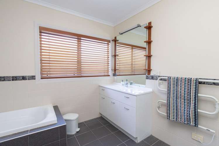 13 Harris Place Ngatea_26