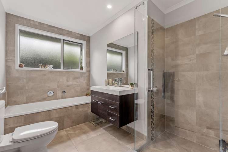 3 Boocock Crescent Orewa_12