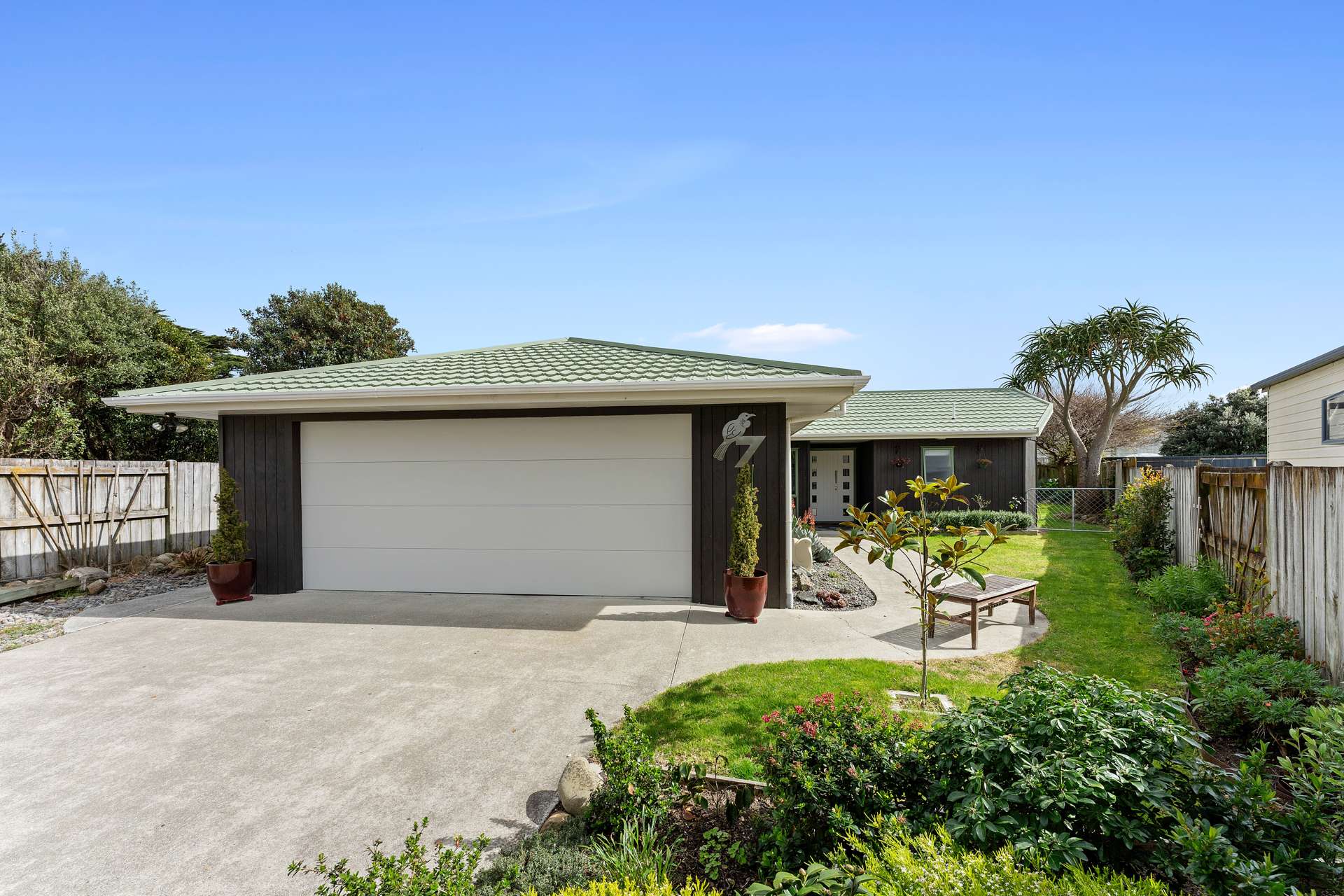 7 Caughley Place Otaki Beach_0