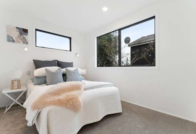 2/612 Beach Road Browns Bay_7