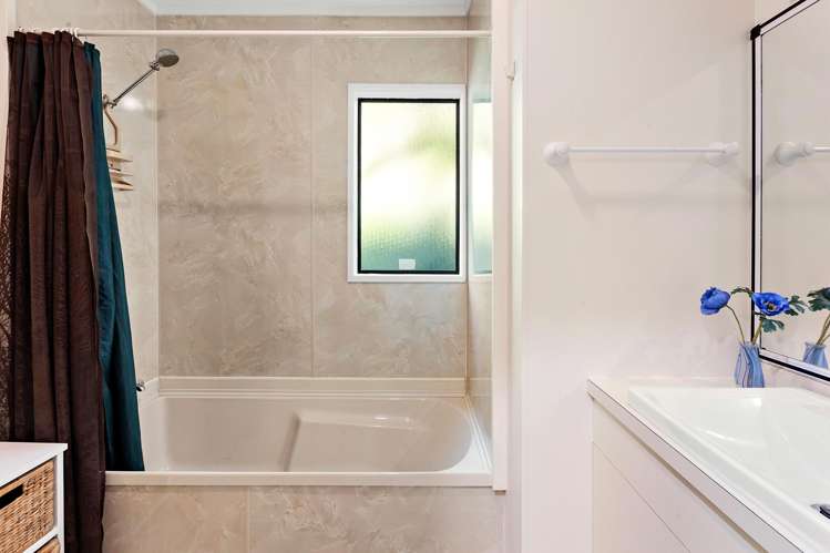 29A Nalanda Crescent Broadmeadows_7