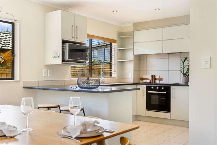 59a Hewlett Road Massey_25