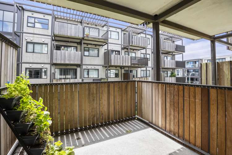 206/30 Enfield Street Mount Eden_2