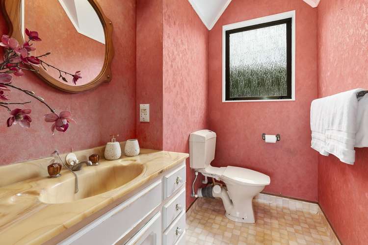 64 Woodman Drive Tawa_10