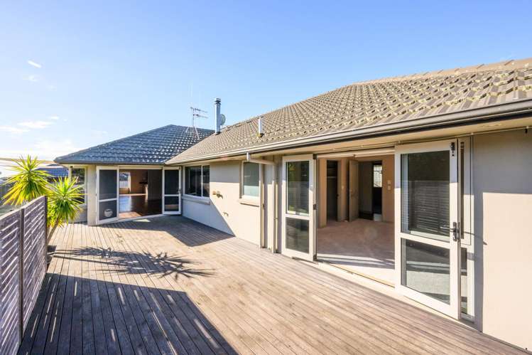 27 Johnstone Drive Fitzherbert_16