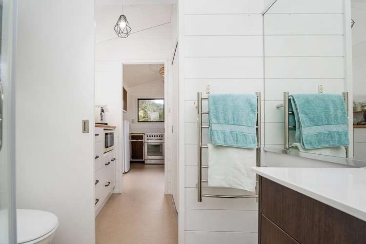 39 Grange Road Hahei_14