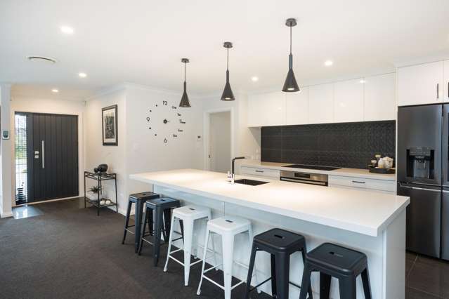 7 Mediterranean Grove Fitzherbert_2