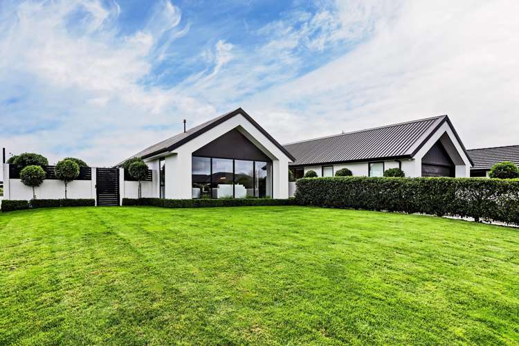 1 Lumsden Drive_1