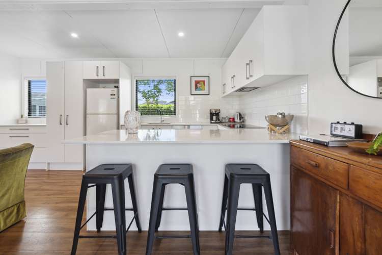 15c Ferndale Drive Kawakawa Bay_13