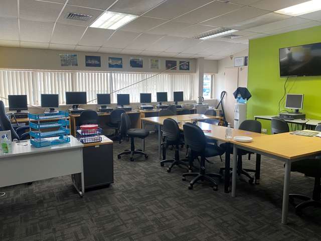 A,B and C/10 Norman Spencer Drive Papatoetoe_1