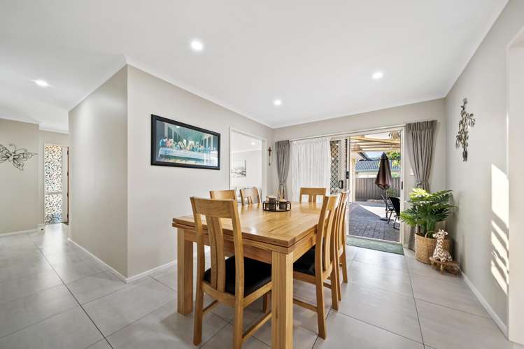 17 Flora Place Wattle Downs_21