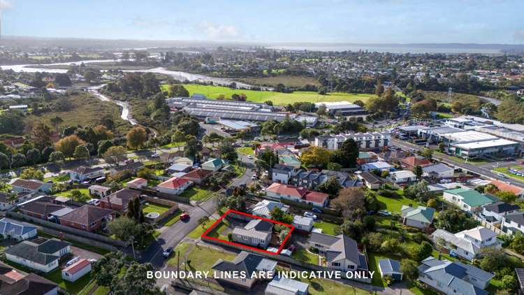 21 Reid Road New Lynn_24