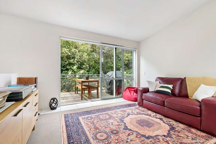 6/2 Onslow Road Khandallah_4