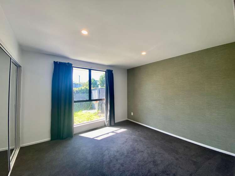 16 Woodham Courts Linwood_9