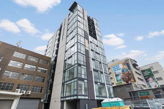 Lovely sunny 2 bedroom apt in the heart of Wgtn’s