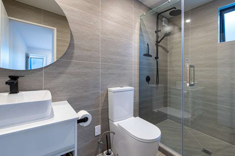 18a Marama Street Castor Bay_26