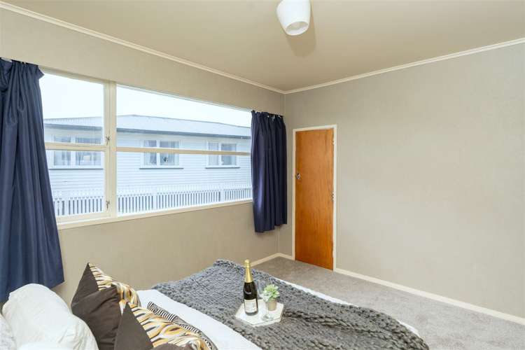 9 Rosalind Street Deanwell_11