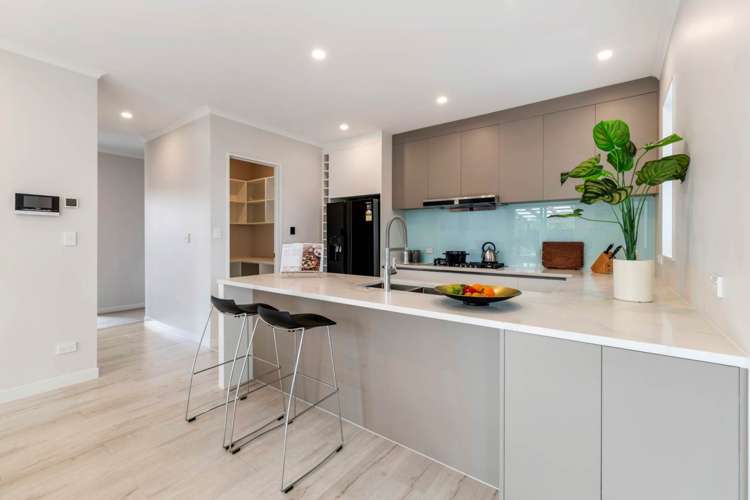 14 Wai Shing Place_4