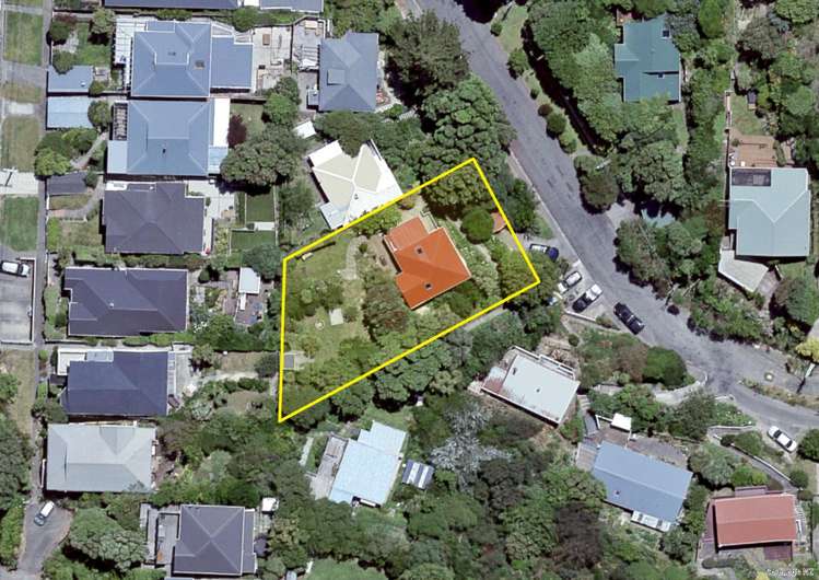 12 Liffey Crescent Island Bay_13